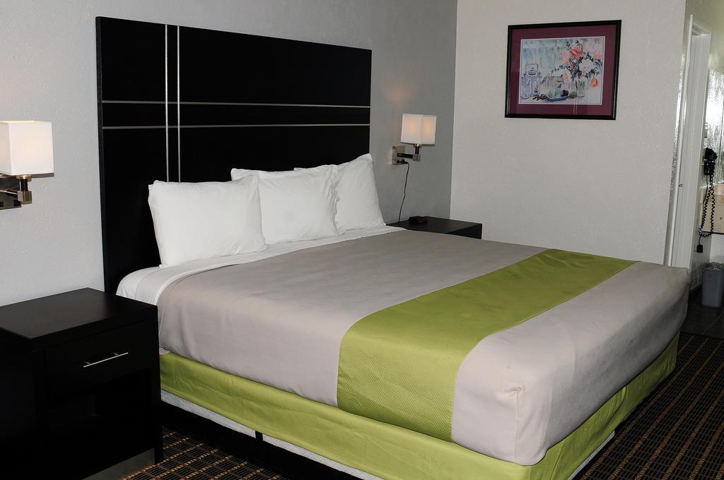 Quality Inn Gonzales Exteriér fotografie